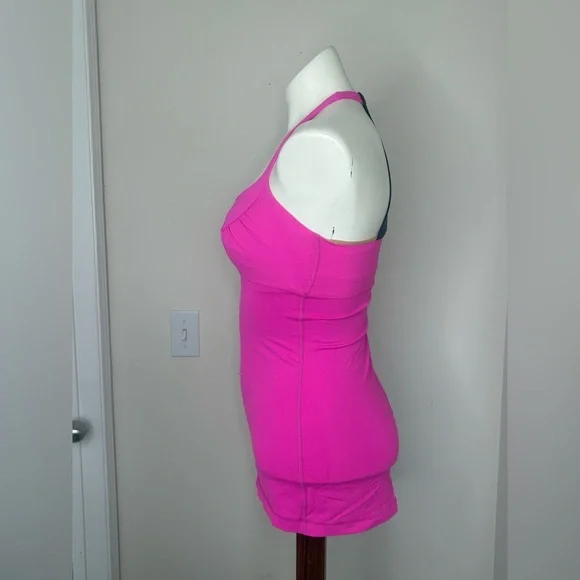 Lululemon Scoop Me Up Tank Size 4
Pow Pink - Picture 5 of 8
